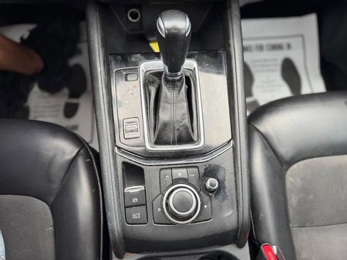 Used 2018 MAZDA CX-5 Touring w/ Preferred Equipment Package FWD image 46