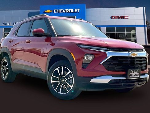 New 2026 Chevrolet TrailBlazer LT w/ Convenience Package AWD/4WD image 1
