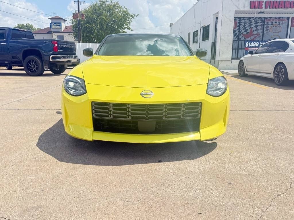 Used 2024 Nissan Z Sport w/ Floor Mat Package RWD image 2