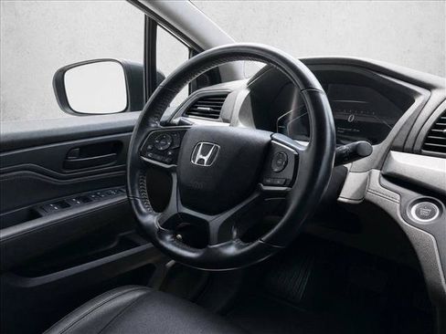 Used 2020 Honda Odyssey Touring image 23