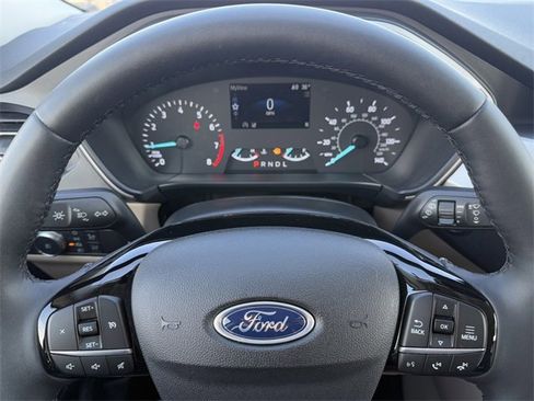 Certified 2022 Ford Escape SEL image 18