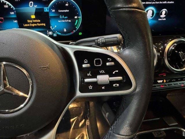 Used 2021 Mercedes-Benz GLB 250 image 33