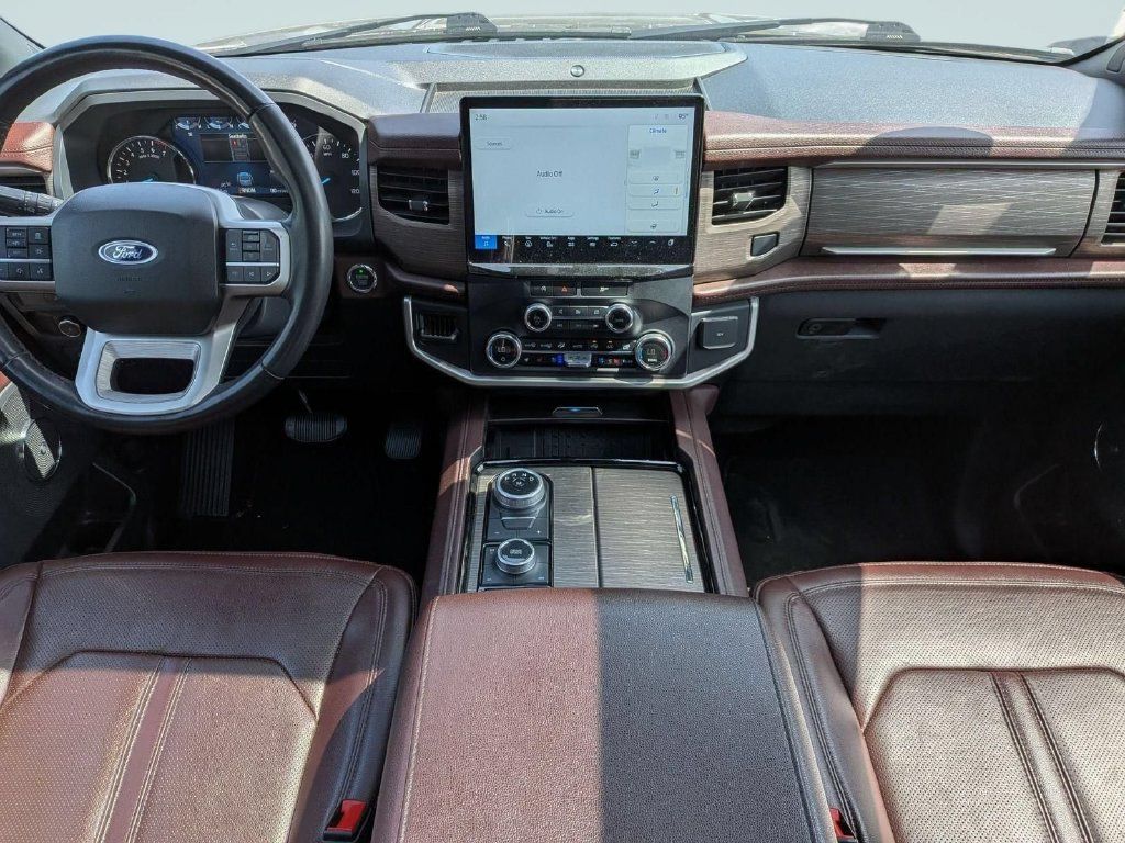 Used 2023 Ford Expedition Limited AWD/4WD image 24