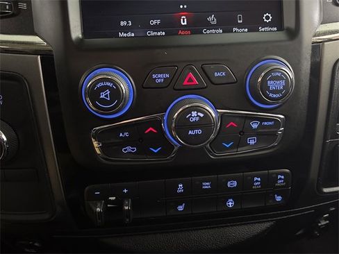 Used 2018 RAM 3500 Big Horn w/ Sport Appearance Group image 20