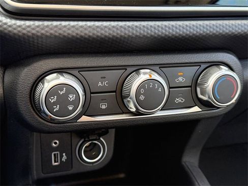 Used 2024 Nissan Kicks S image 25