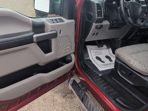 Certified 2019 Ford F150 XLT w/ Equipment Group 302A Luxury image 7