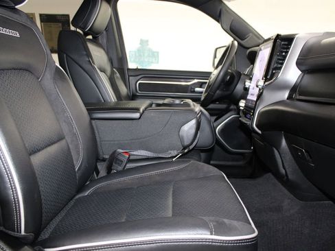 Used 2025 RAM 1500 Laramie AWD/4WD image 21