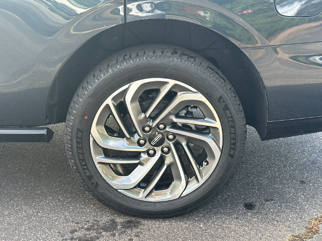 New 2026 Lincoln Navigator Reserve AWD/4WD image 19