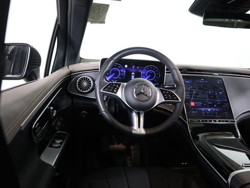 Certified 2025 Mercedes-Benz EQE 350+ 4MATIC SUV w/ AMG Line Exterior Package image 29