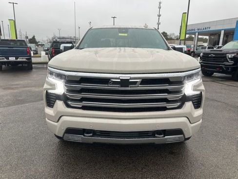 New 2026 Chevrolet Silverado 1500 High Country w/ LPO, Dark Essentials Package image 8