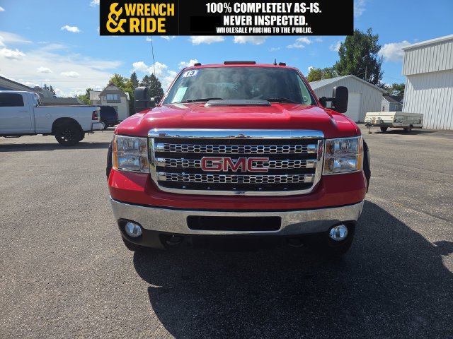 Used 2013 GMC Sierra 2500 SLT w/ Snow Plow Prep Package AWD/4WD image 12