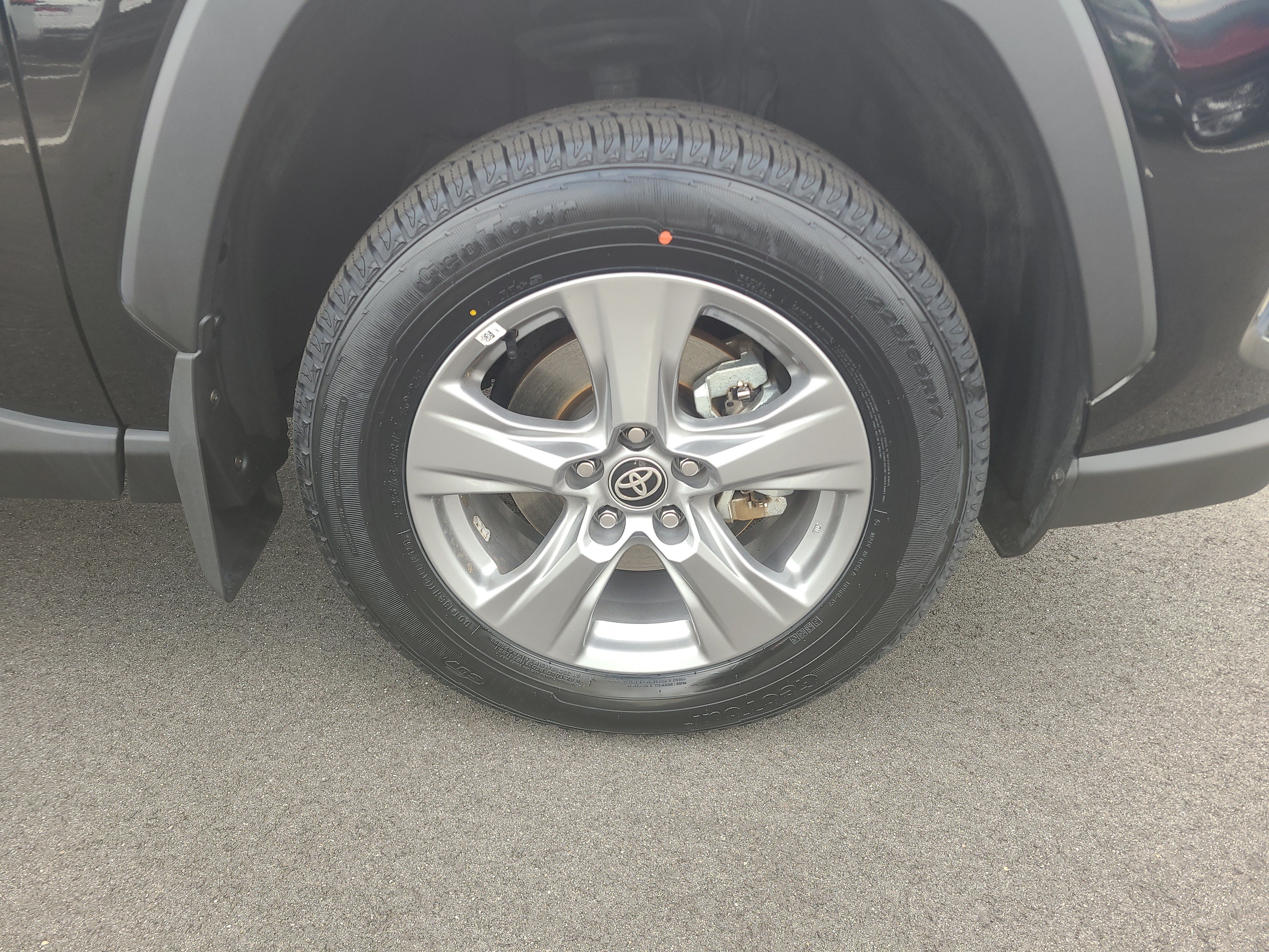Certified 2025 Toyota RAV4 XLE w/ Convenience Package AWD/4WD image 12