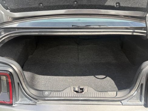Used 2014 Ford Mustang Coupe RWD image 11