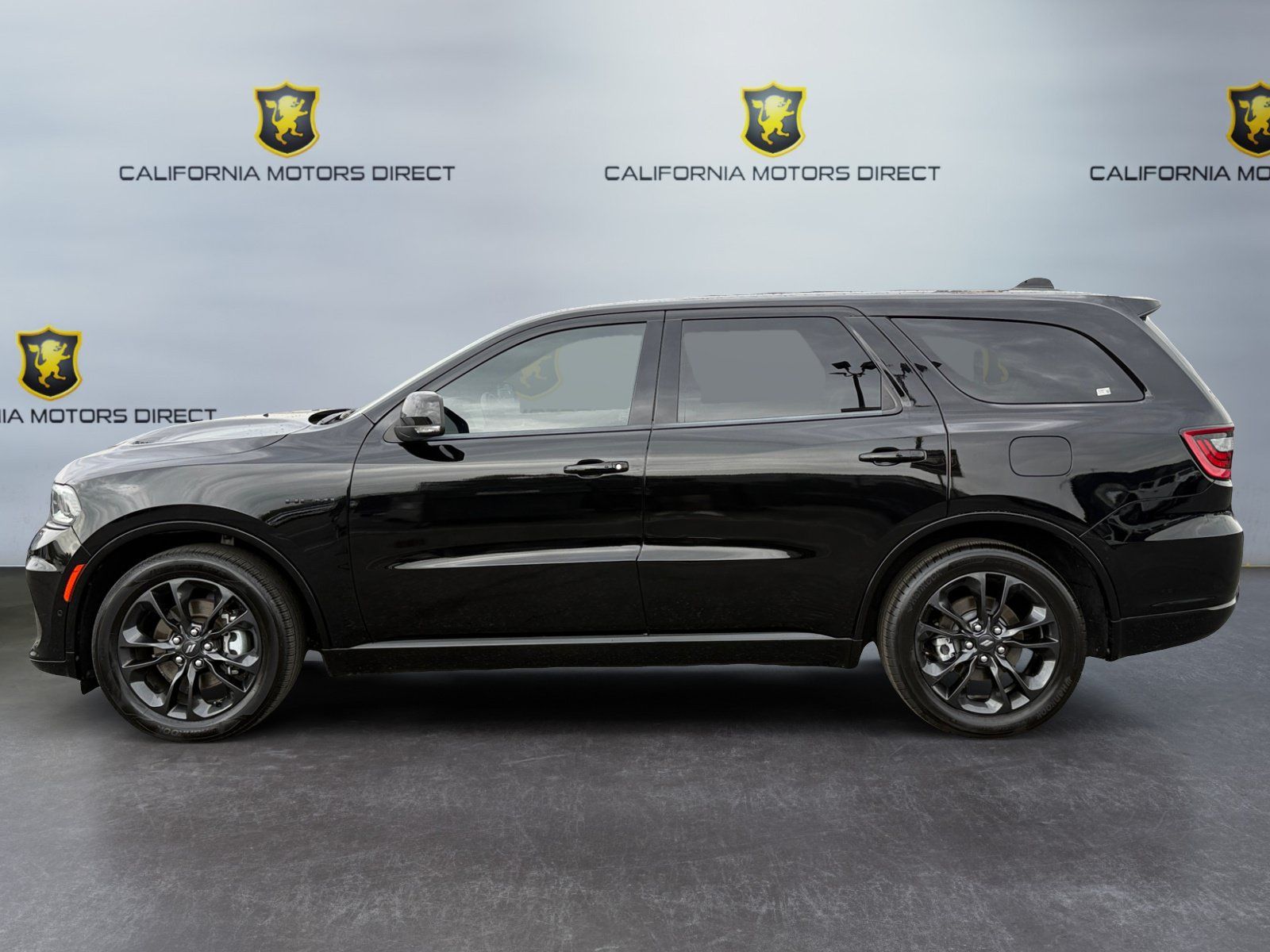 Used 2022 Dodge Durango R/T RWD image 2