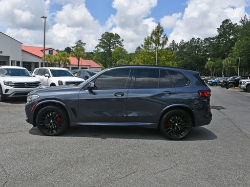 Used 2022 BMW X5 xDrive40i w/ M Sport Package AWD/4WD image 2