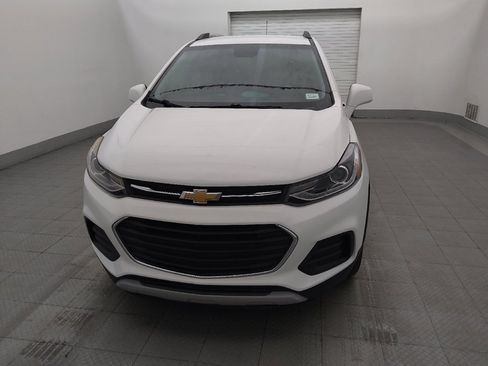 Used 2020 Chevrolet Trax LT w/ Driver Confidence Package FWD image 15