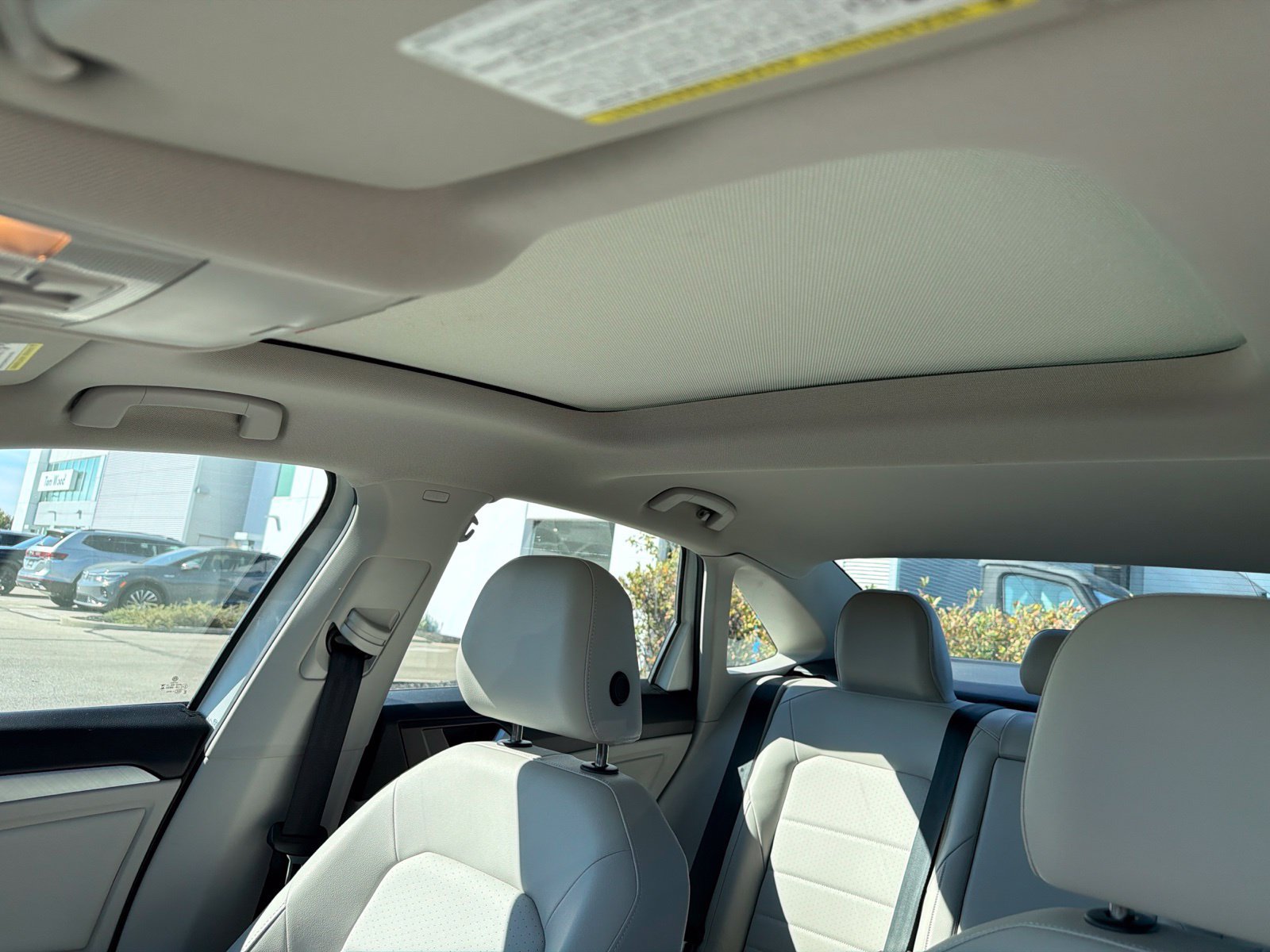 Used 2023 Volkswagen Jetta SE w/ Panoramic Sunroof Package FWD image 19