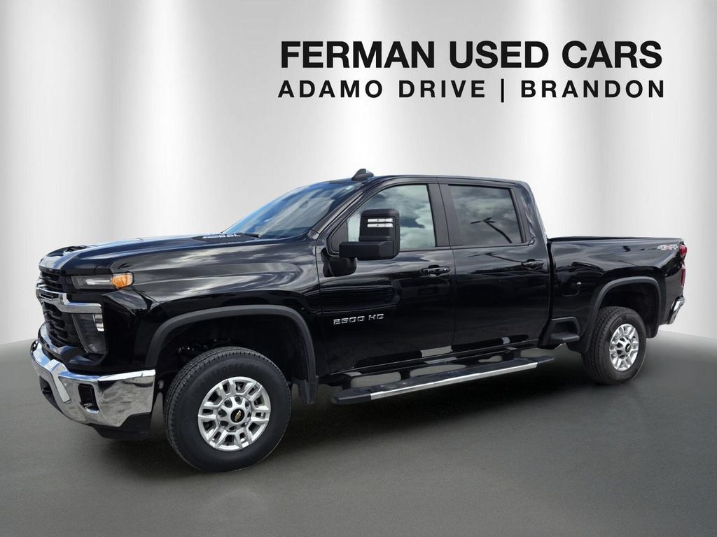 Used 2025 Chevrolet Silverado 2500 LT w/ Convenience Package AWD/4WD image 1