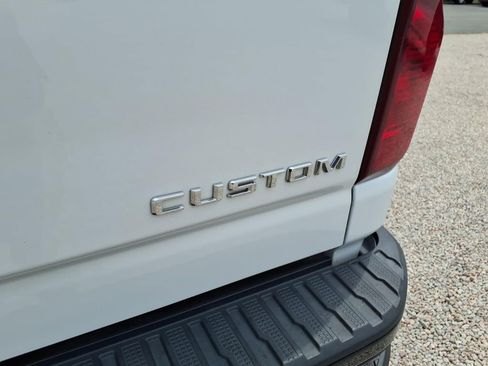 Used 2022 Chevrolet Silverado 2500 Custom w/ Custom Value Package AWD/4WD image 12