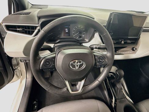 Used 2023 Toyota Corolla SE w/ Carpet Mat Package (TMS) FWD image 5