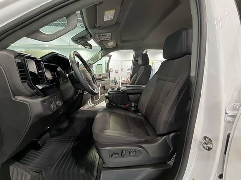 Used 2025 Chevrolet Silverado 2500 LT w/ Convenience Package AWD/4WD image 11