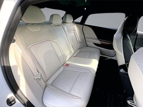 Used 2023 Lucid Air Touring image 23