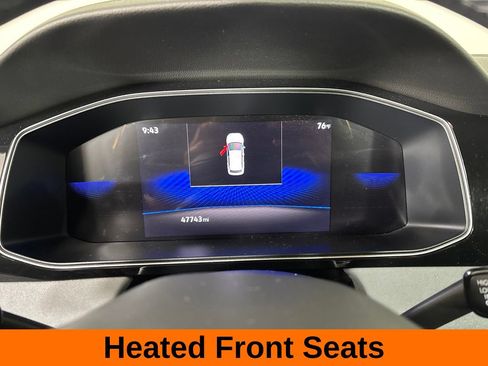 Used 2025 Volkswagen Jetta SE FWD image 13