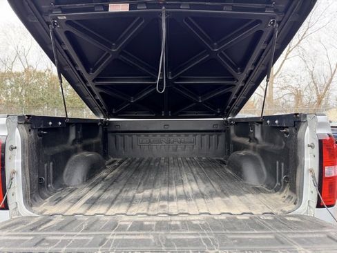 Used 2015 GMC Sierra 2500 Denali w/ Duramax Plus Package image 26