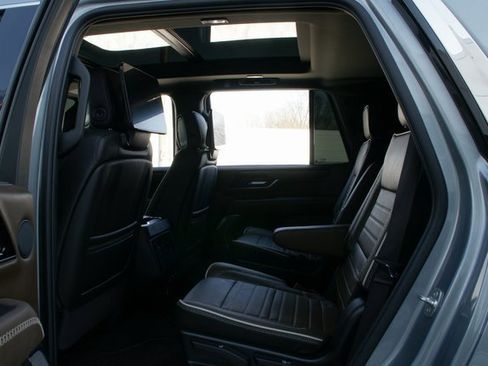 Used 2025 GMC Yukon Denali Ultimate image 29