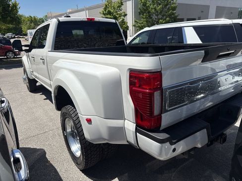 Used 2022 Ford F450 Limited w/ FX4 Off-Road Package AWD/4WD image 5
