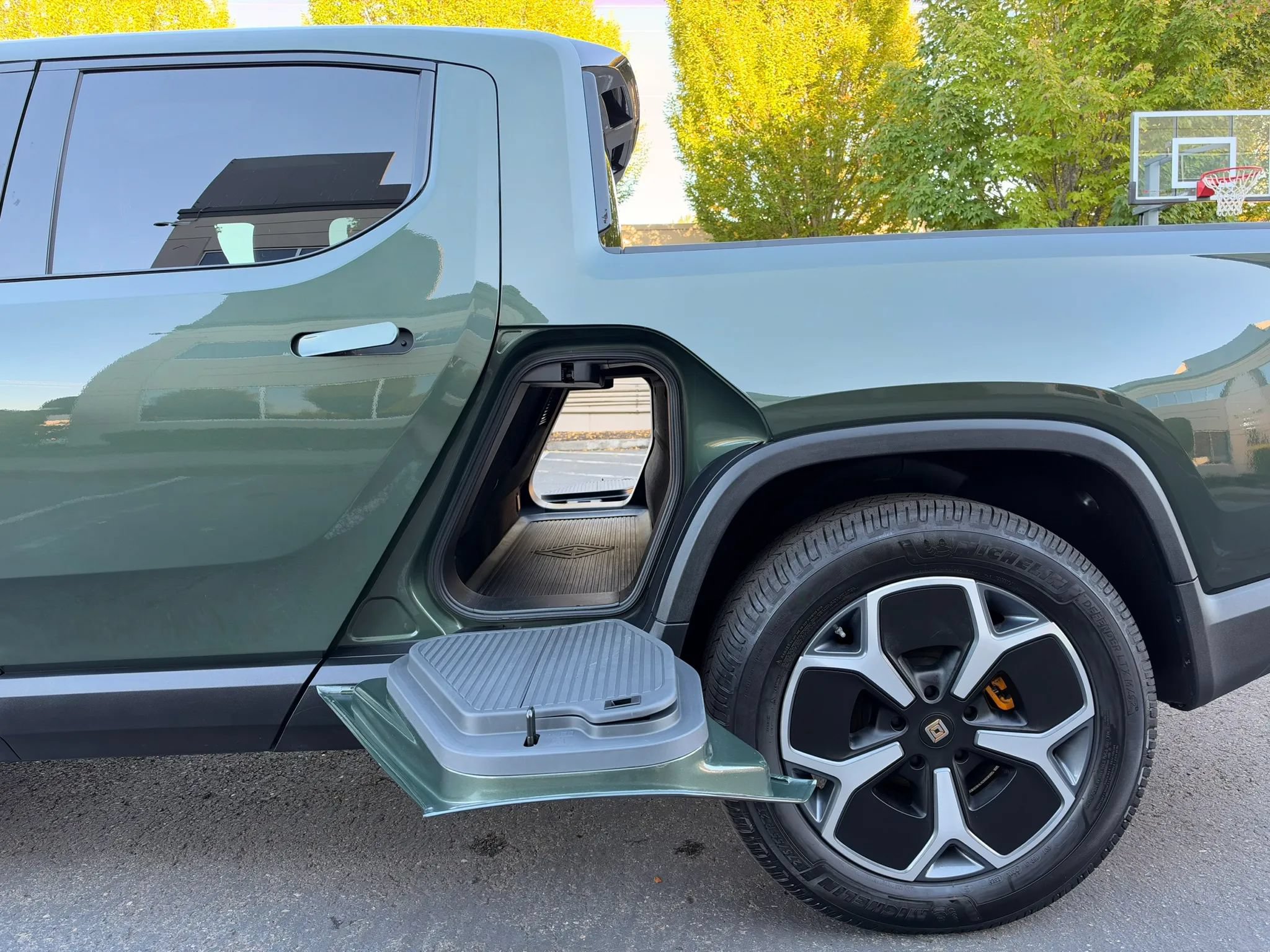 Used 2022 Rivian R1T Adventure AWD/4WD image 27