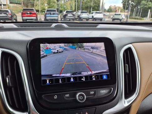 Used 2022 Chevrolet Equinox Premier image 22