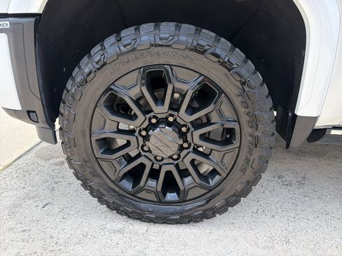 Used 2024 GMC Sierra 2500 Denali Ultimate w/ Max Trailering Package AWD/4WD image 10