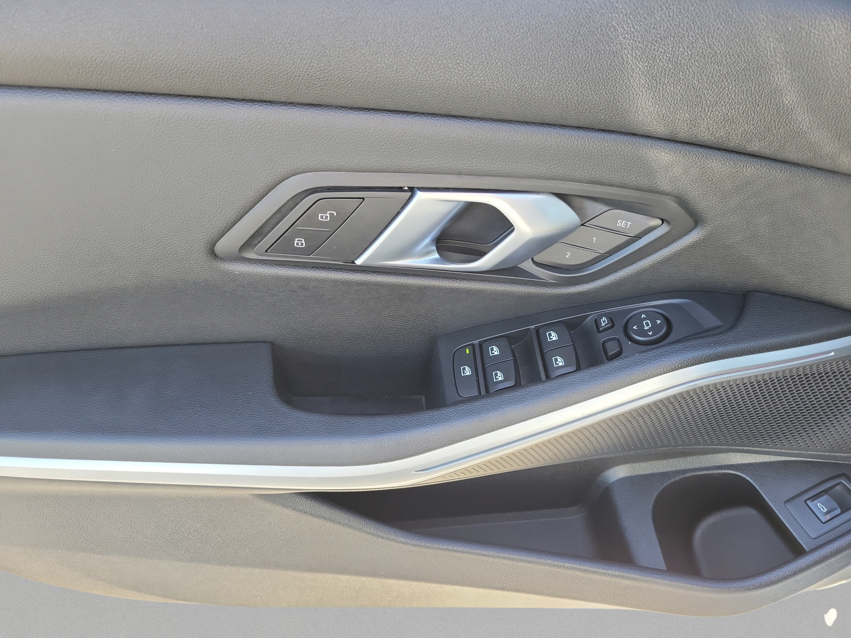 Used 2025 BMW 330i Sedan RWD image 14