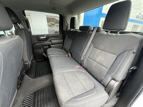 Used 2020 Chevrolet Silverado 2500 Custom w/ Custom Convenience Package image 18