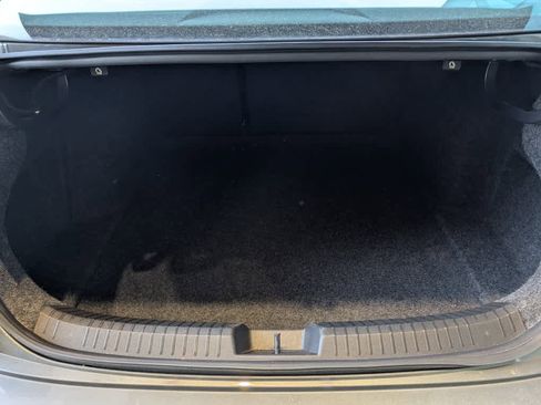 Used 2023 Volkswagen Jetta SE image 19