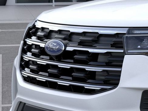 New 2026 Ford Explorer Active AWD/4WD image 17