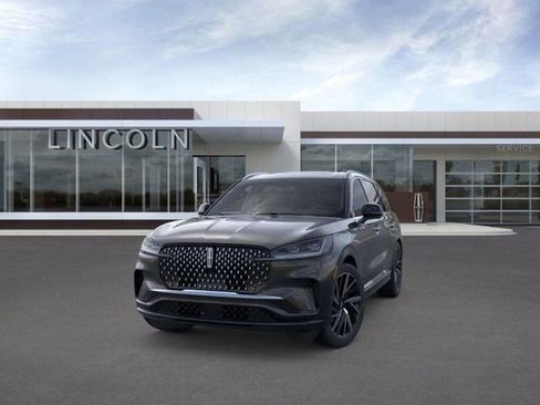New 2025 Lincoln Aviator Black Label AWD/4WD image 2