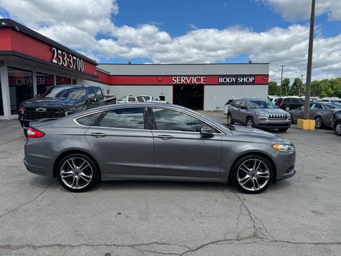 Used 2013 Ford Fusion Titanium w/ Titanium Driver Assist Pkg FWD image 2