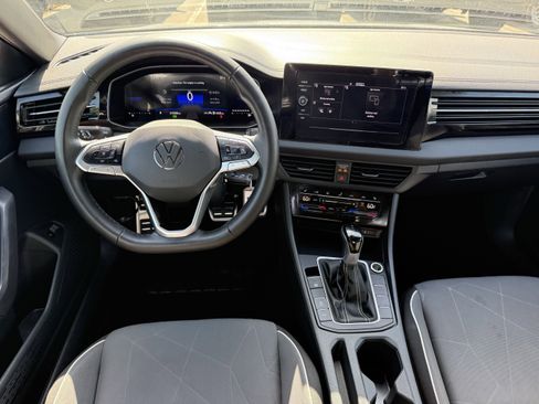 Used 2025 Volkswagen Jetta Sport FWD image 14