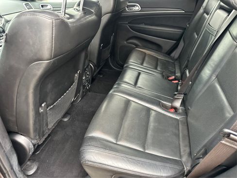 Used 2019 Jeep Grand Cherokee Limited w/ Luxury Group II AWD/4WD image 12