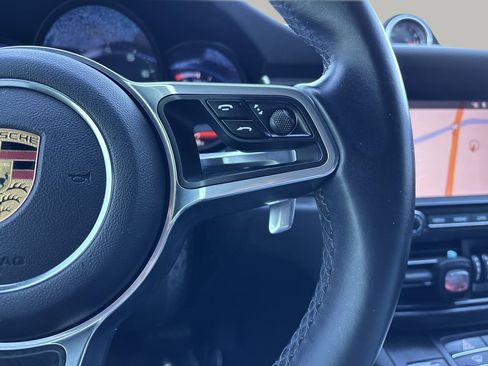 Used 2019 Porsche Macan image 21