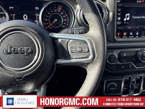 Used 2023 Jeep Gladiator Overland image 28