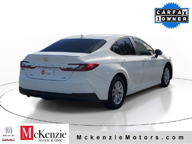 Used 2025 Toyota Camry LE w/ Convenience Package FWD image 4