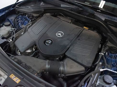 Used 2023 Mercedes-Benz GLC 300 4MATIC image 10