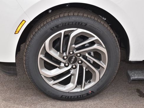 New 2026 Lincoln Navigator L Reserve AWD/4WD image 40