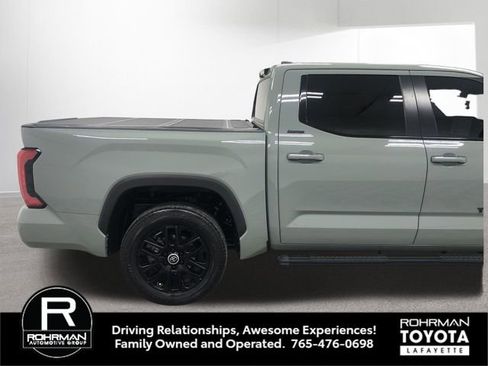 Used 2024 Toyota Tundra Limited AWD/4WD image 9