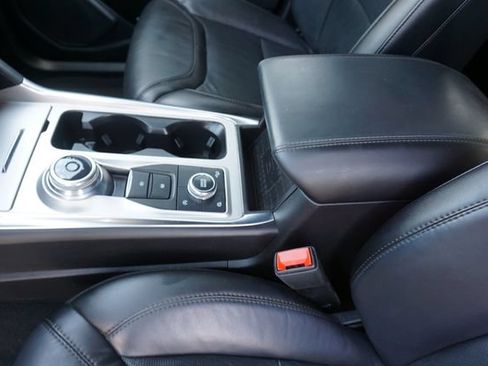 Used 2023 Ford Explorer Platinum w/ Technology Package AWD/4WD image 34