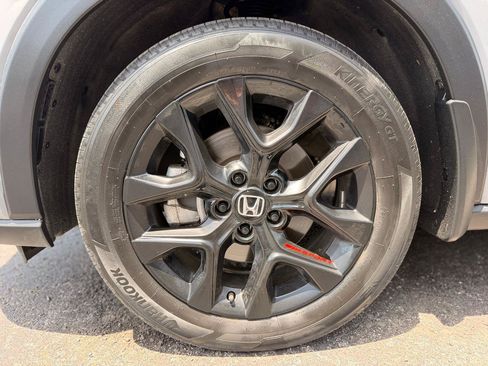 Used 2024 Honda HR-V Sport image 28