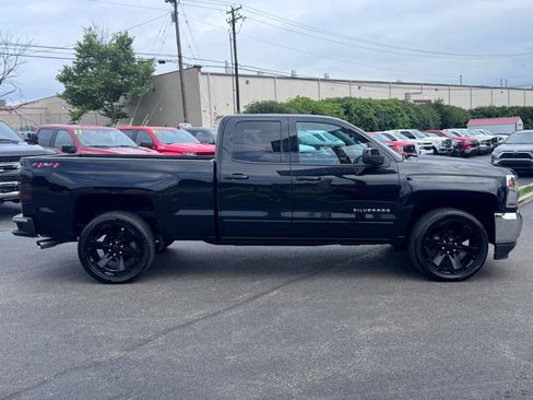 Used 2018 Chevrolet Silverado 1500 LT w/ All Star Edition AWD/4WD image 2